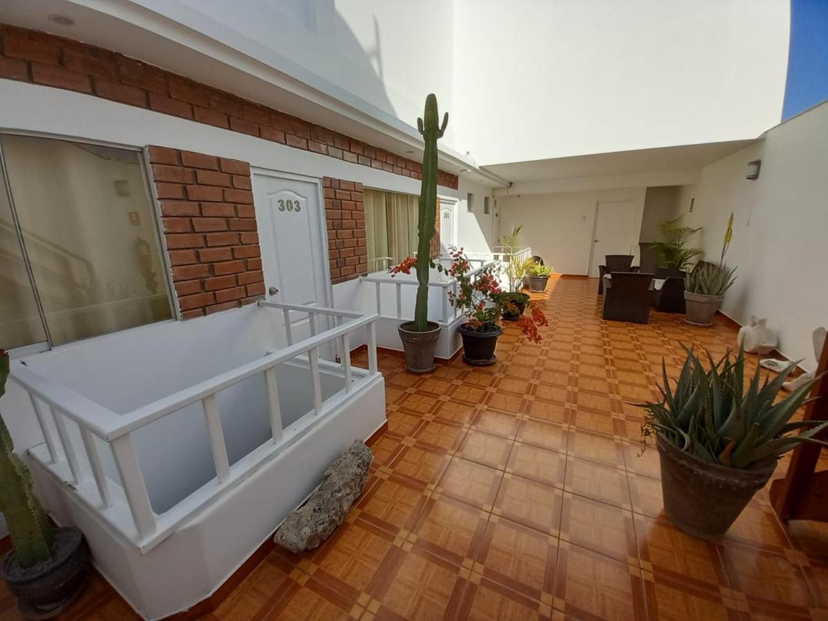 Hostal Los Frayles Paracas Exterior photo
