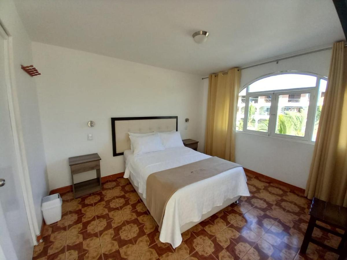 Hostal Los Frayles Paracas Exterior photo